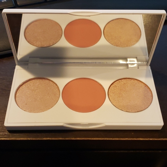 Eye pallette - Picture 2 of 4